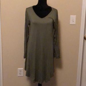 Poseshe army green dress